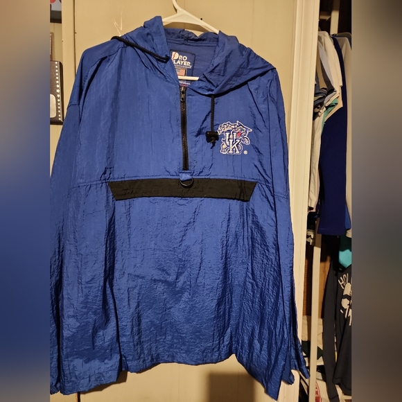 Vintage pro player UK Wildcats windbreaker - Picture 2 of 3